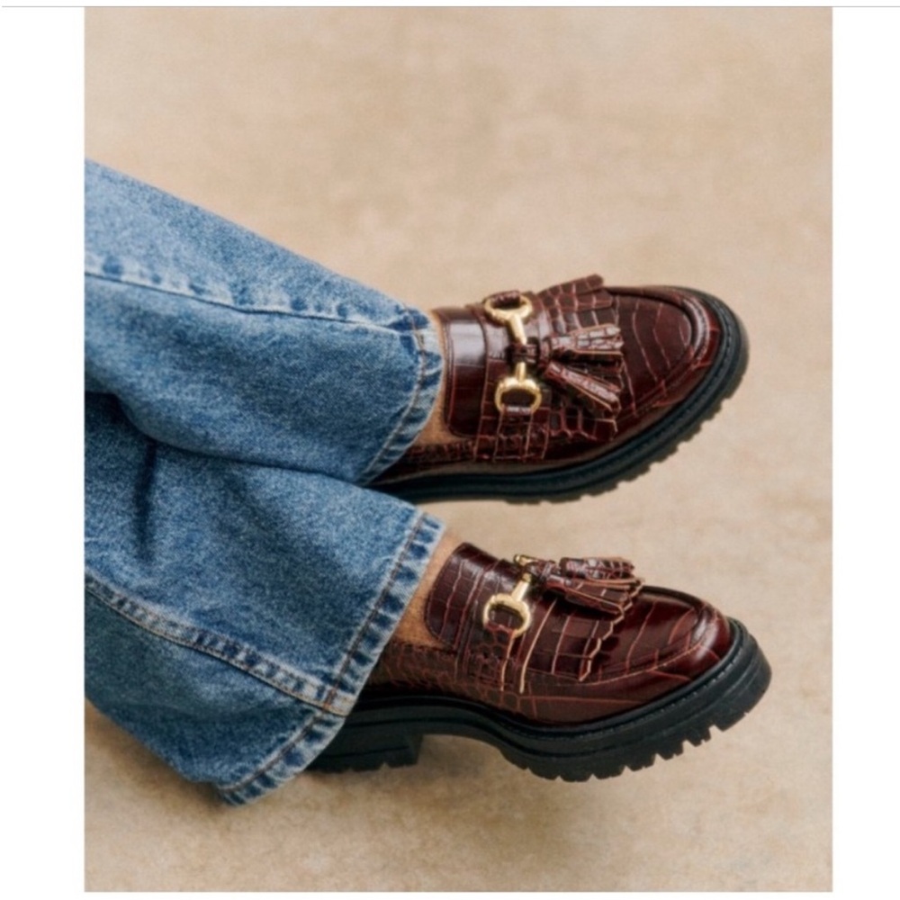Sézane Amy Loafers Chocolate Crocodile Print Size 8 NIB